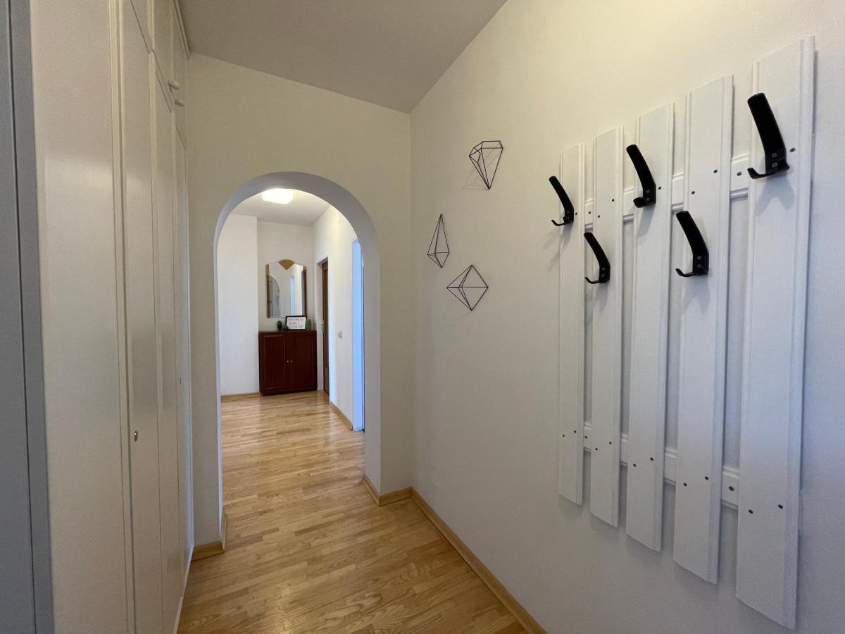 קלגנפורט Spacious 3Bd Top Floor Flat Close To Lake מראה חיצוני תמונה